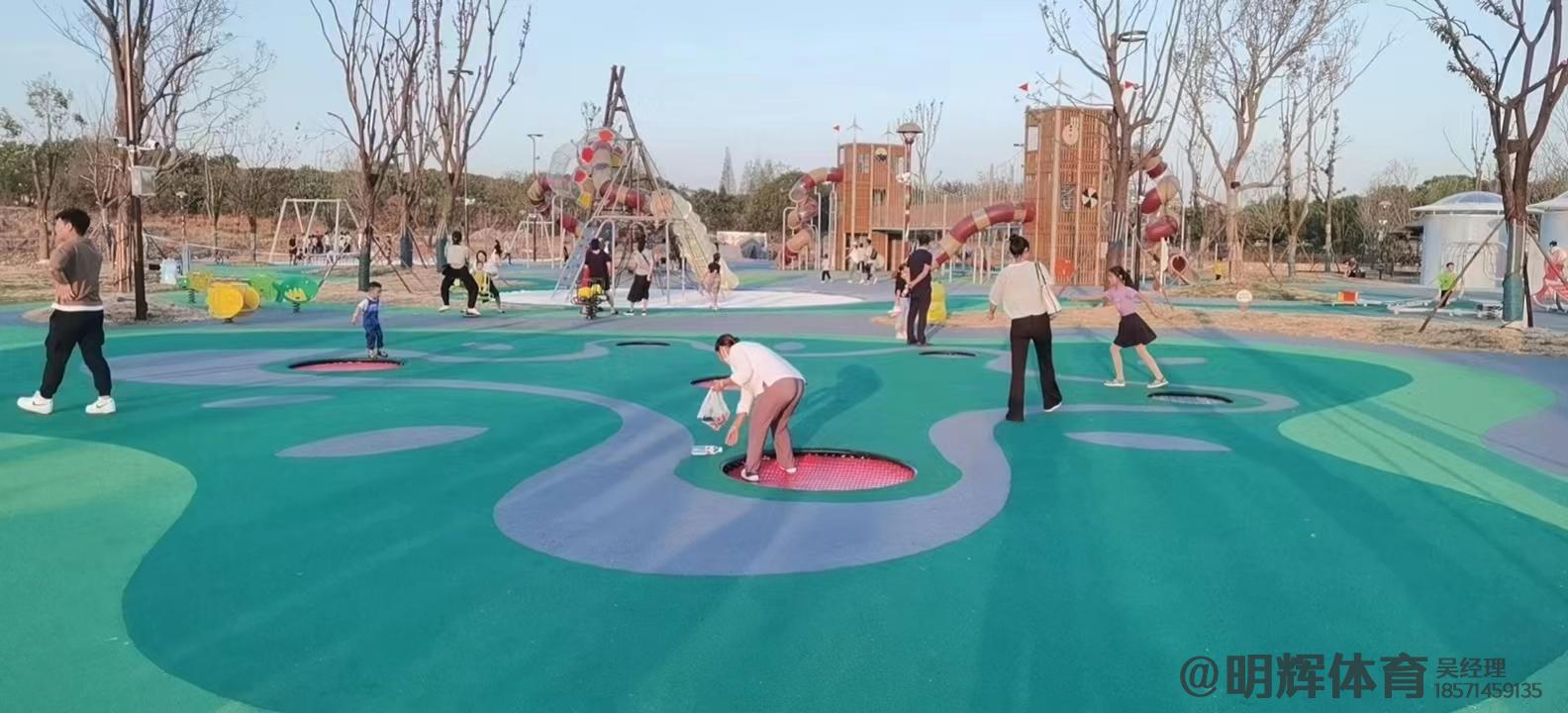 苏州公园跑道是用什么材料做成的